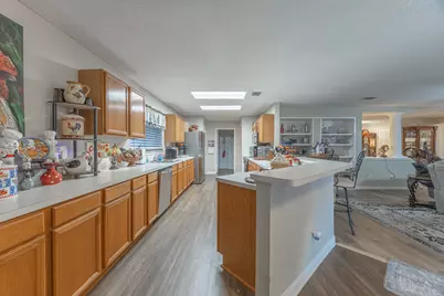 5260 Dillon Circle, Haltom City, TX 76137 - Photo 11