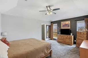 704 Daniels Dr, Crowley, TX 76036 - Photo 27