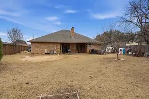 704 Daniels Dr, Crowley, TX 76036 - Photo 39