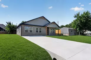2921 Blackjack Ln, Granbury, TX 76048 - Photo 3