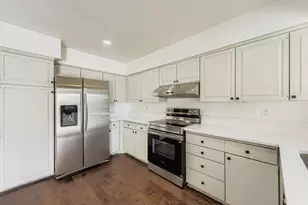 11907 Leisure Dr, Dallas, TX 75243 - Photo 7