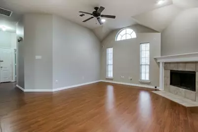 883 San Jacinto Drive, Grand Prairie, TX 75052 - Photo 5