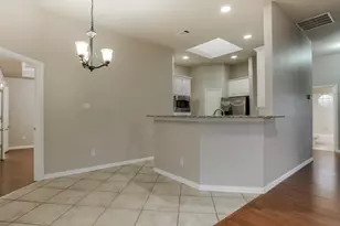 883 San Jacinto Dr, Grand Prairie, TX 75052 - Photo 3