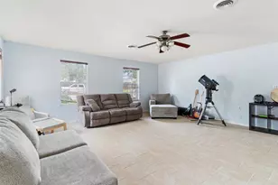 1010 Nina St, Bowie, TX 76230 - Photo 29