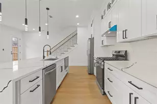 306 E 7th St, Dallas, TX 75203 - Photo 5