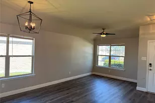 2027 Fair Weather Dr, Lancaster, TX 75146 - Photo 7