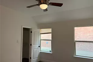 2027 Fair Weather Dr, Lancaster, TX 75146 - Photo 17