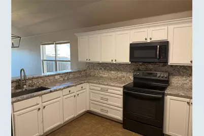 2027 Fair Weather Drive, Lancaster, TX 75146 - Photo 9