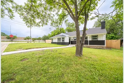 4944 Vega Court W, Fort Worth, TX 76133 - Photo 1