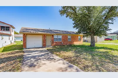 1848 Coral Road, Pelican Bay, TX 76020 - Photo 1