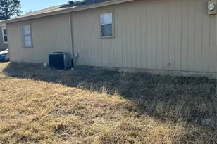 1848 Coral Rd, Azle, TX 76020 - Photo 11