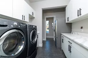 8501 Fresh Mdws Rd, North Richland Hills, TX 76182 - Photo 31