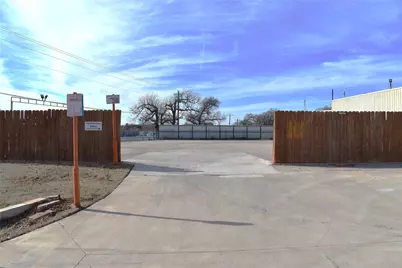 2000 Northwest Parkway #A, Sanctuary, TX 76020 - Photo 11