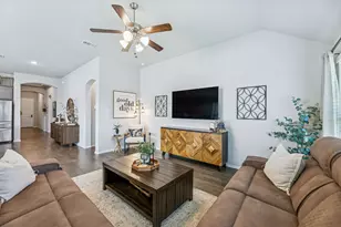 204 Magnolia Dr, Azle, TX 76020 - Photo 11