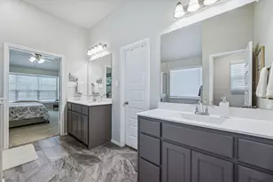 204 Magnolia Dr, Azle, TX 76020 - Photo 23