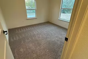 2934 Morgan Dr, Dallas, TX 75241 - Photo 9