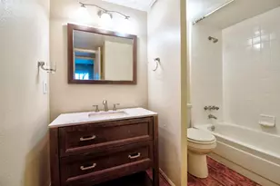 4837 Cedar Springs Rd, Dallas, TX 75219 - Photo 11