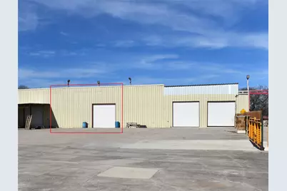 2000 Northwest Parkway #B, Azle, TX 76020 - Photo 1