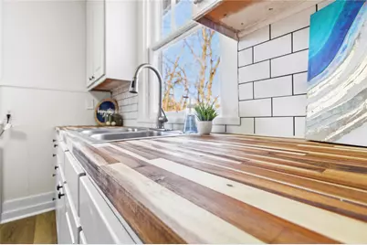 215 E 12th Street, Bonham, TX 75418 - Photo 13