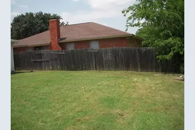 7401 Wagonwheel Road, Fort Worth, TX 76133 - Photo 9