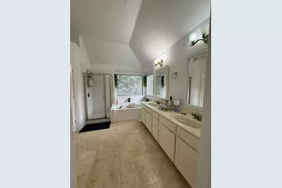 417 Moonlight Way, Irving, TX 75063 - Photo 19