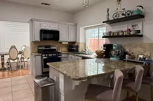 417 Moonlight Way, Irving, TX 75063 - Photo 9