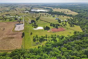 12201 Madison Ln, Justin, TX 76247 - Photo 11