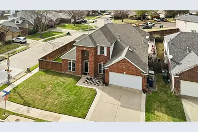 5901 Rushing Creek Court, Haltom City, TX 76137 - Photo 21