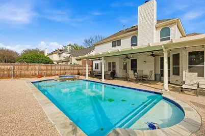 5901 Rushing Creek Court, Haltom City, TX 76137 - Photo 17