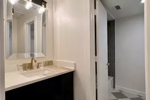 4616 W Lovers Ln, Dallas, TX 75209 - Photo 7