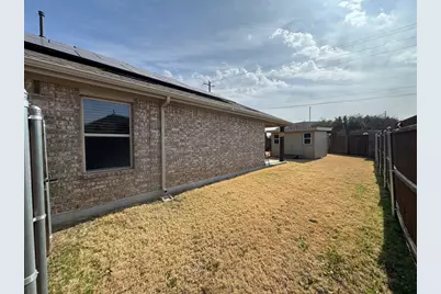 2400 Briarhurst Court, Denton, TX 76207 - Photo 23