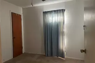 406 S Austin St, Wolfe City, TX 75496 - Photo 13