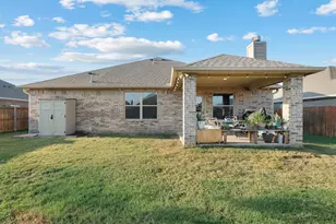 904 Sam St, Springtown, TX 76082 - Photo 23