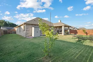 904 Sam St, Springtown, TX 76082 - Photo 25