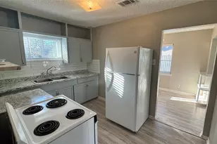 716 Gardiner St, Arlington, TX 76012 - Photo 11