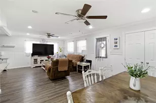 1419 Swiss St, Arlington, TX 76010 - Photo 21