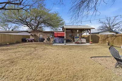 1419 Swiss Street, Arlington, TX 76010 - Photo 35