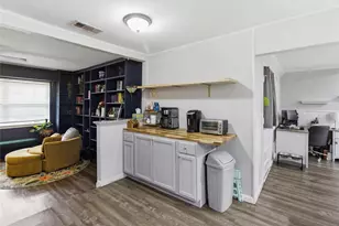 1419 Swiss St, Arlington, TX 76010 - Photo 23