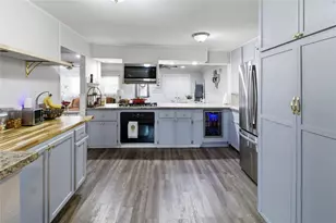 1419 Swiss St, Arlington, TX 76010 - Photo 11