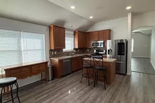 409 Dempster Ct, Little Elm, TX 75068 - Photo 5