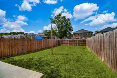 209 W Forest Avenue, Sherman, TX 75090 - Photo 11