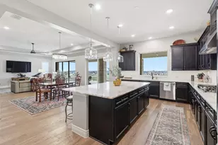 10601 Drinkwater Dr, Denton, TX 76207 - Photo 9