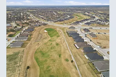 10601 Drinkwater Drive, Denton, TX 76207 - Photo 11