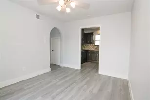 2007 Clubview Dr, Carrollton, TX 75006 - Photo 9