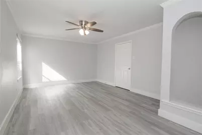 2007 Clubview Drive, Carrollton, TX 75006 - Photo 13