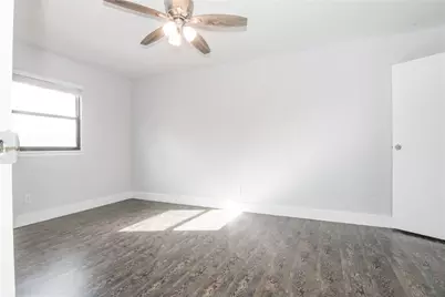 2007 Clubview Drive, Carrollton, TX 75006 - Photo 21