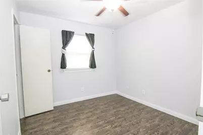 2007 Clubview Drive, Carrollton, TX 75006 - Photo 19