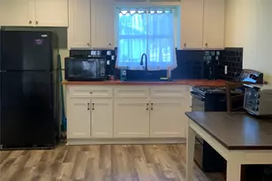 2605 Pinoak St, Granbury, TX 76048 - Photo 5