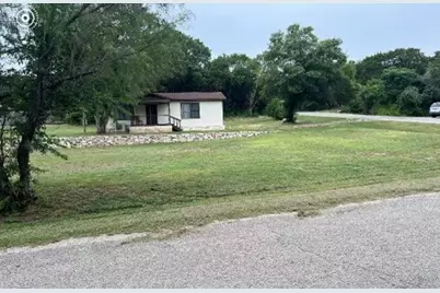 2605 Pinoak Street, Granbury, TX 76048 - Photo 3