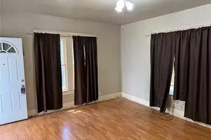 215 Bell St, Gainesville, TX 76240 - Photo 7